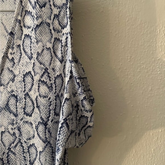 INC Cold Shoulder V-Neck Blouse – Women's Size M – Chic & Elegant - Picture 3 of 4